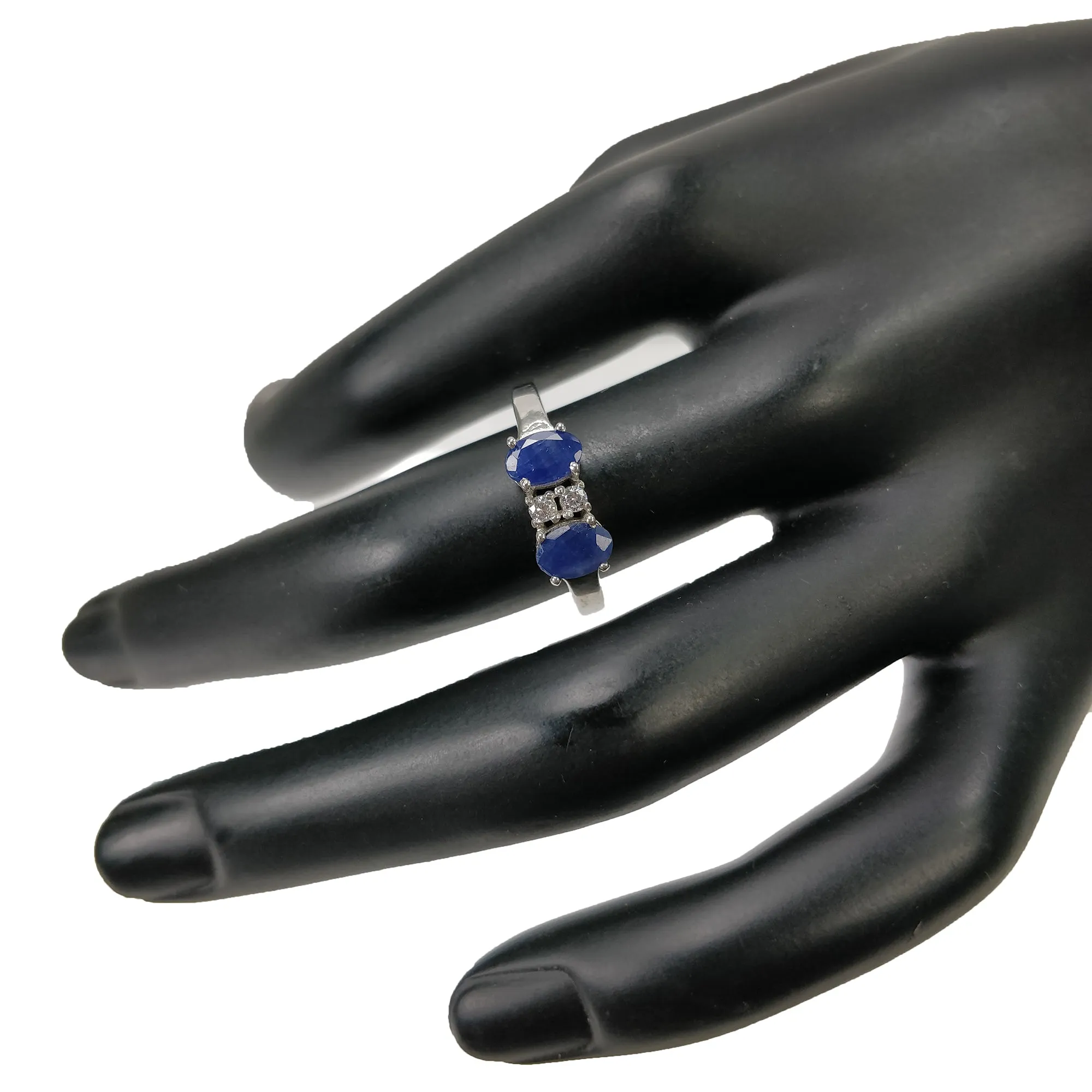 925 Sterling Silver Ring : 2.910gms Natural BLUE SAPPHIRE Gemstone With CZ Oval Normal Cut Prong Set Unisex Ring 7.5US