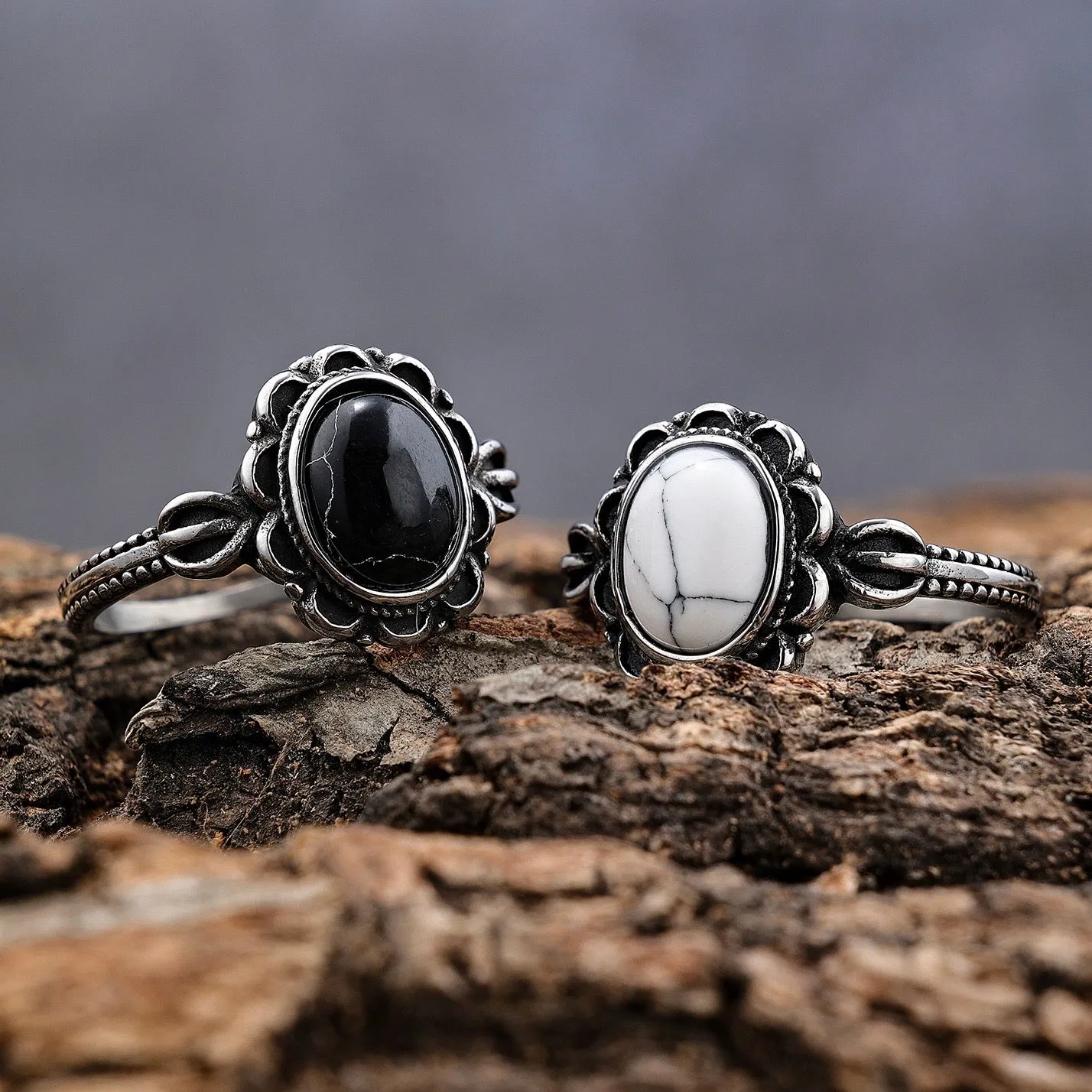 Antique Black Stone Ring - R234