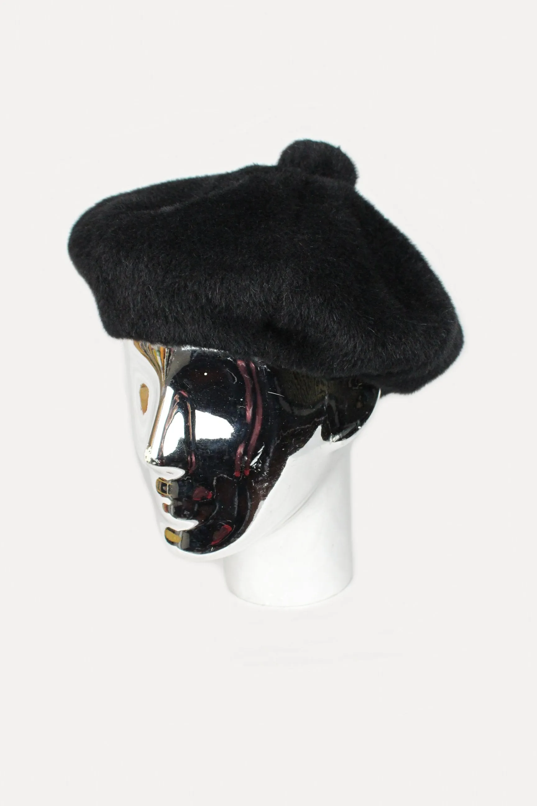 BERET IN BLACK ALPACA