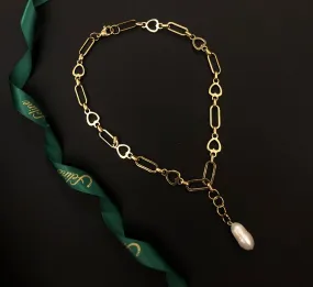 Evora Pearl Necklace