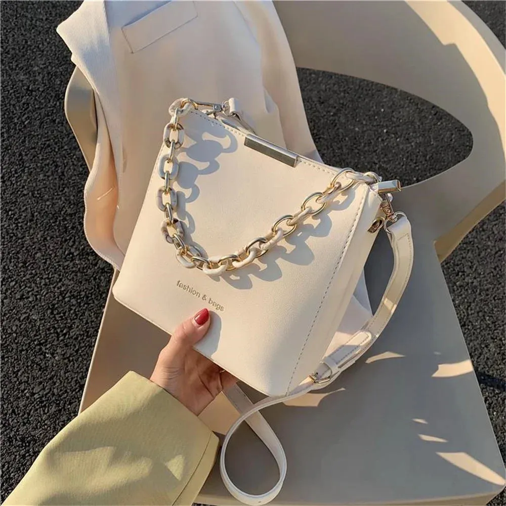 Fashion Chain Bag Versatile Crossbody Shoulder Bags Leisure White Bucket Luxury Handbag for WomenLadies Small Square Bag Totes