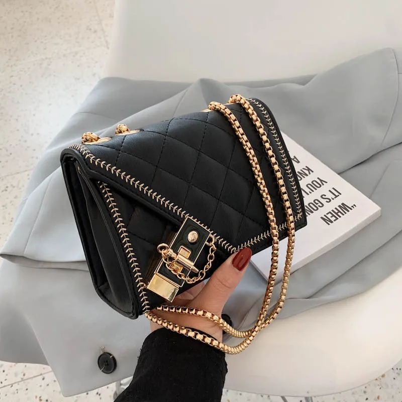 Lingge Chain Messenger Fashion Small Square Bag