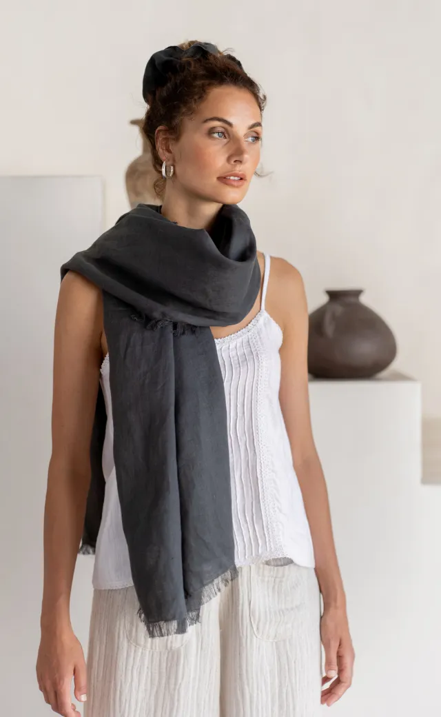 Omari Linen Scarf Charcoal