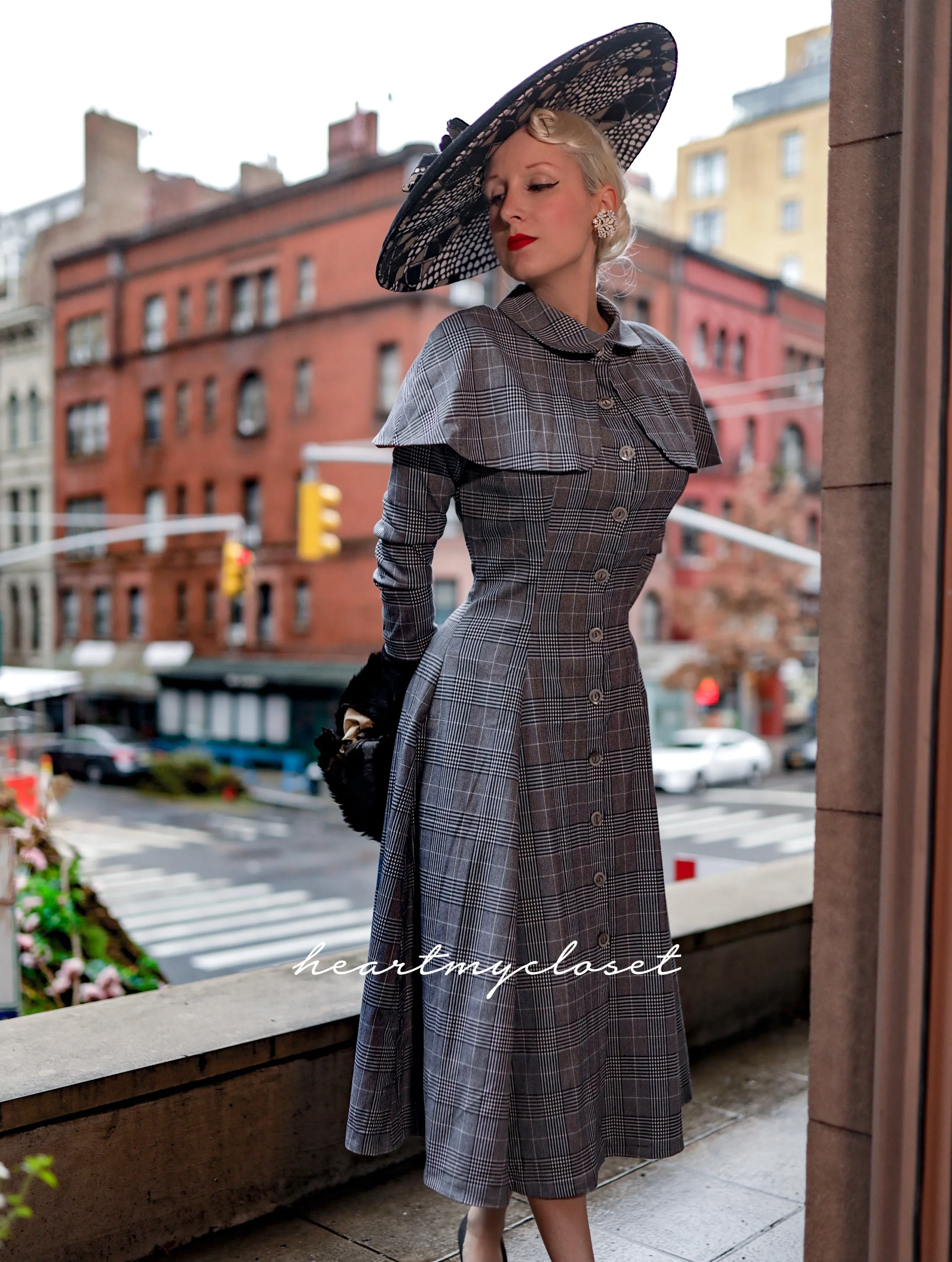 Plaid Caroline - 1950s dress with matching cape