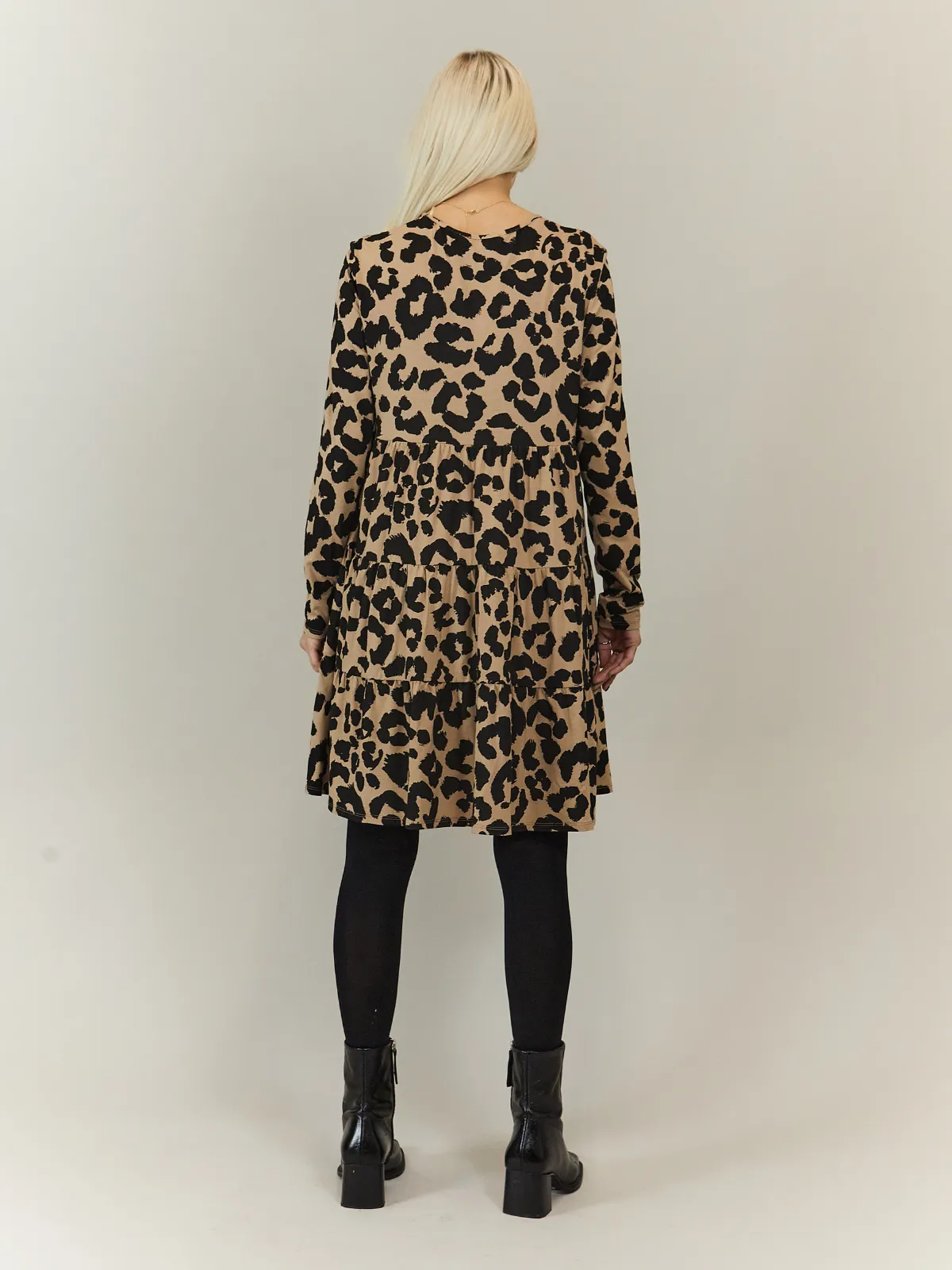 Stef Tiered Jersey Smock Dress / Animal Print