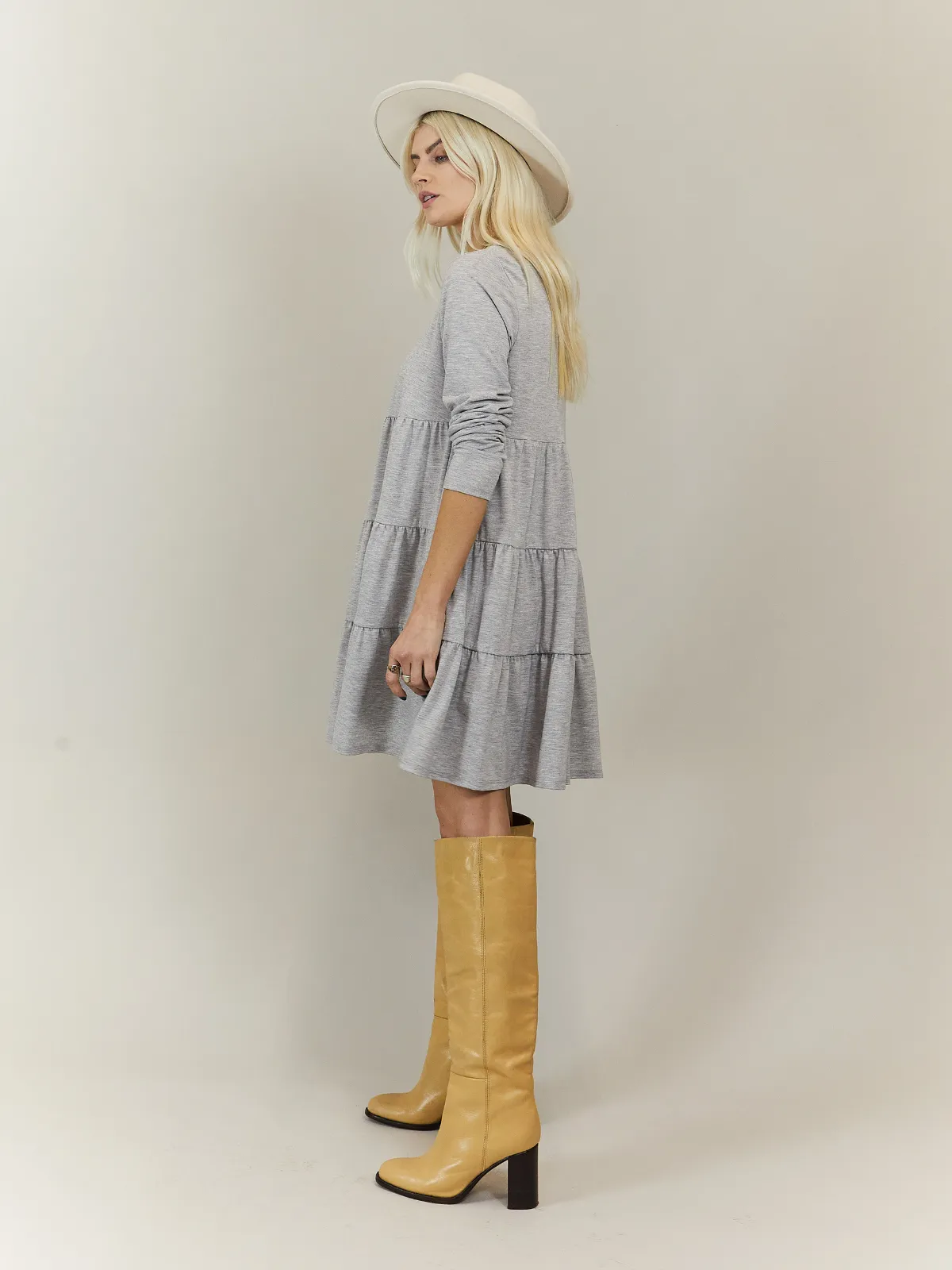 Stef Tiered Jersey Smock Dress / Grey