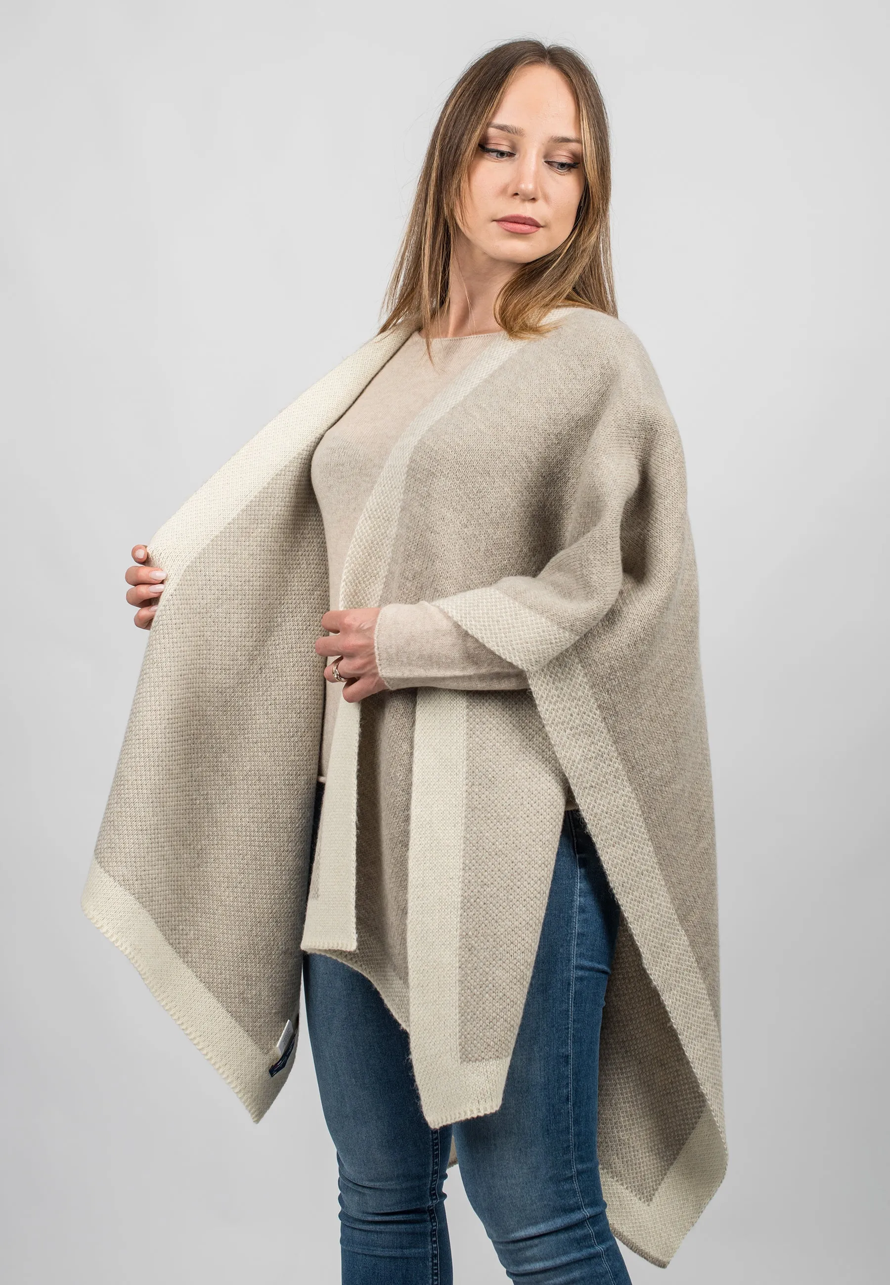 Two tone cape